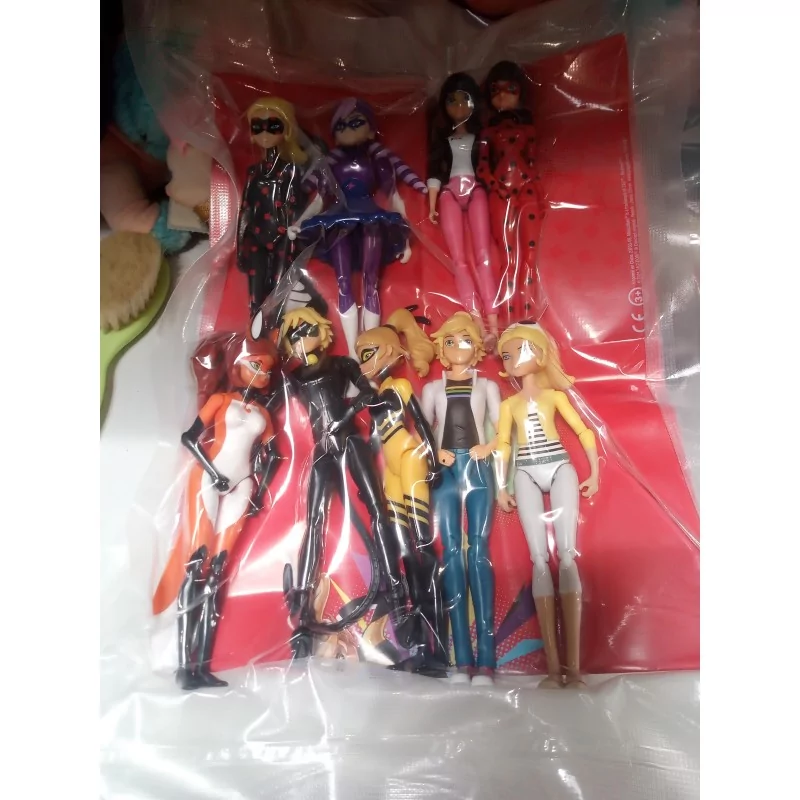 LOT DE 9 FIGURINES MIRACULOUS