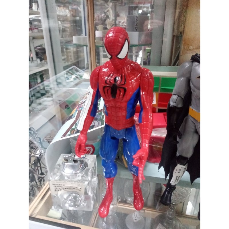 SPIDER MAN FIGURINE 