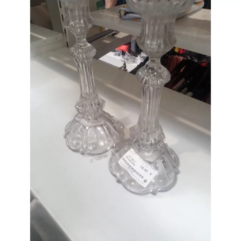 LOT DE 2 BOUGEOIRS