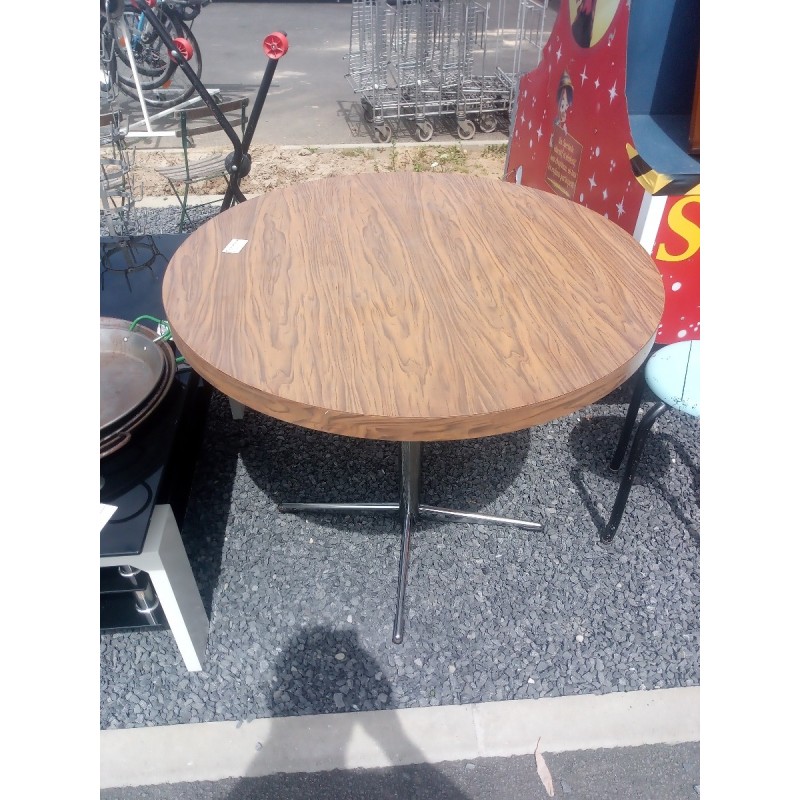 TABLE EN FORMICA MARRON