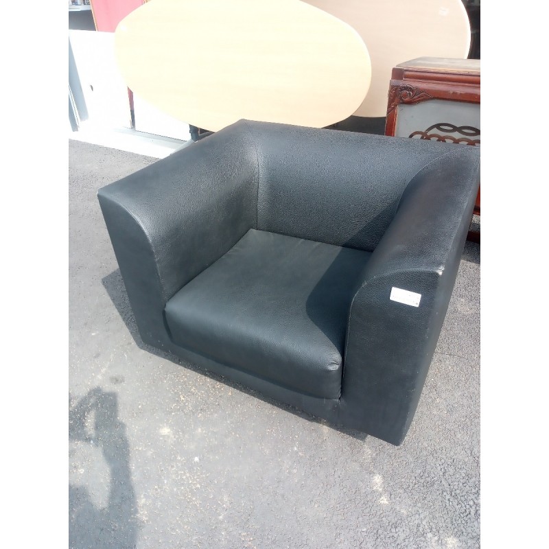 FAUTEUIL CLUB CUIR H70 L91 P73