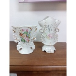 2 VASES MARIES