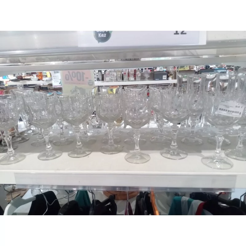 LOT VERRES EN CRISTAL + CARAFE