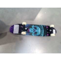 SKATEBOARD TETE DE MORT 